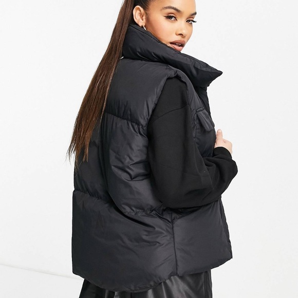 ASOS PUFFER VEST - Picture 3 of 3